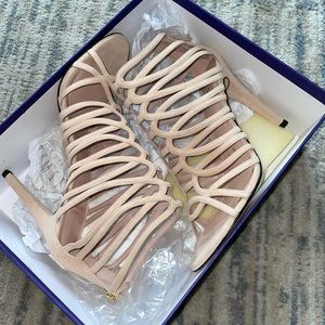Stuart Weitzman loop nude heels
